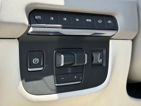 New 2026 Cadillac Escalade Platinum Sport w/ LPO, ONYX Package AWD/4WD image 22