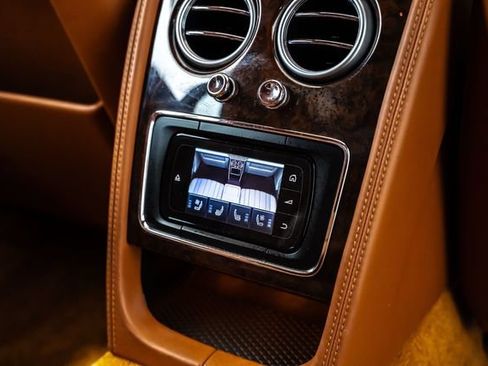 Used 2016 Bentley Flying Spur V8 AWD/4WD image 27