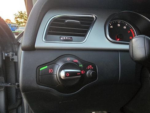 Used 2011 Audi A5 2.0T Premium Plus image 49