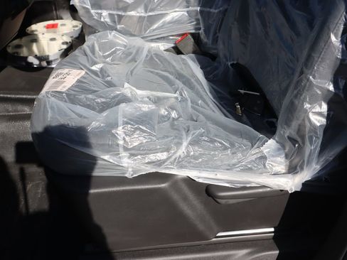 New 2025 GMC Sierra 3500 Pro w/ Convenience Package image 18