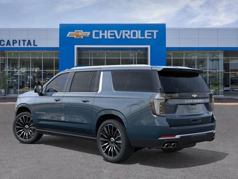 New 2026 Chevrolet Suburban High Country AWD/4WD image 3