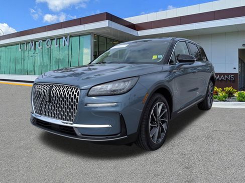 Certified 2023 Lincoln Corsair AWD w/ Equipment Group 101A image 9