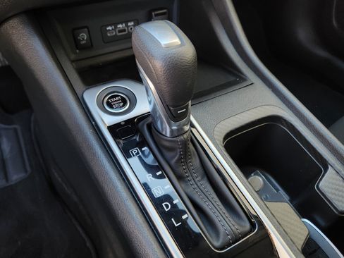 Used 2024 Nissan Sentra SV image 22