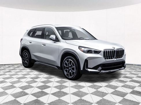 Used 2024 BMW X1 xDrive28i w/ Premium Package image 13