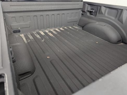 Used 2017 Ford F150 Platinum w/ Equipment Group 701A Luxury AWD/4WD image 7