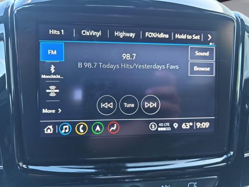 Certified 2023 Chevrolet Traverse RS w/ LPO, Floor Liner Package AWD/4WD image 28