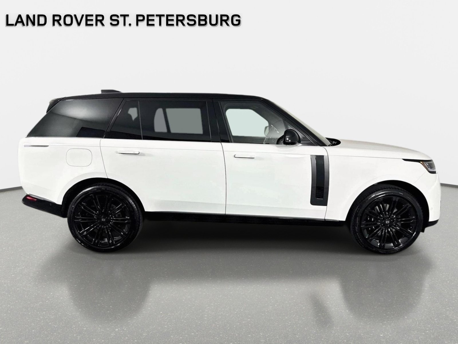 New 2027 Land Rover Range Rover Long Wheelbase SE AWD/4WD image 4