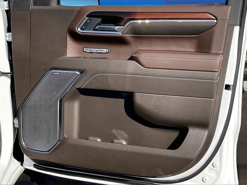 Used 2025 GMC Sierra 1500 Denali w/ Technology Package image 29