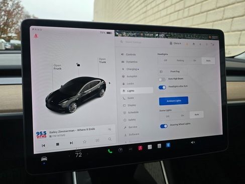 Used 2018 Tesla Model 3 Long Range image 45
