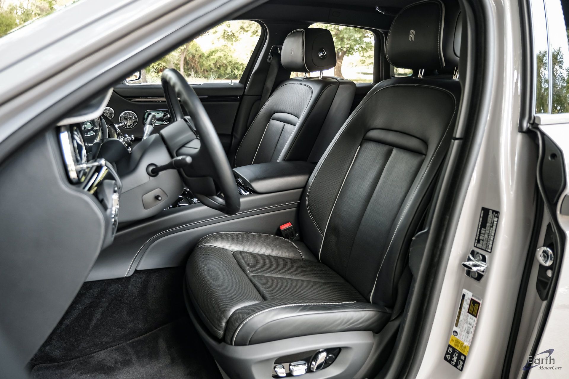 Used 2021 Rolls-Royce Ghost AWD/4WD image 34