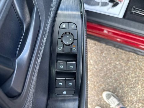Used 2021 Nissan Rogue S FWD image 11