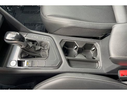 Used 2023 Volkswagen Tiguan SE R-Line FWD image 32