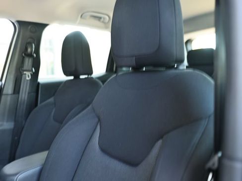 Used 2022 Jeep Renegade Sport AWD/4WD image 19