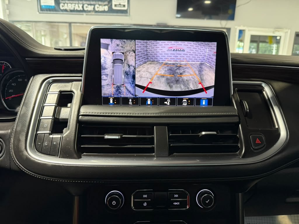Used 2021 Chevrolet Suburban Z71 w/ Luxury Package AWD/4WD image 18