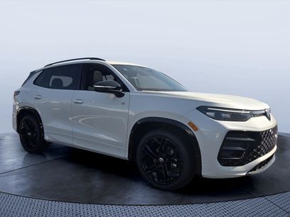 New 2026 Volkswagen Tiguan SE R-Line