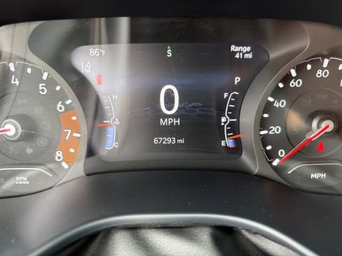 Used 2024 Jeep Compass Latitude AWD/4WD image 19