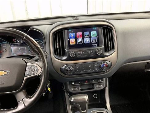 Used 2017 Chevrolet Colorado Z71 AWD/4WD image 6