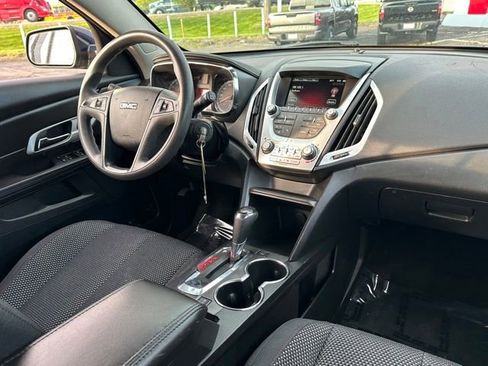 Used 2017 GMC Terrain SLE FWD image 29