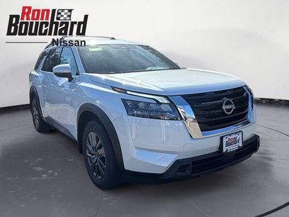 New 2025 Nissan Pathfinder SV