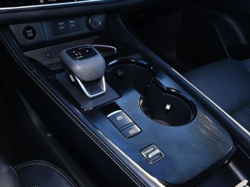 Used 2024 Nissan Rogue Platinum image 27