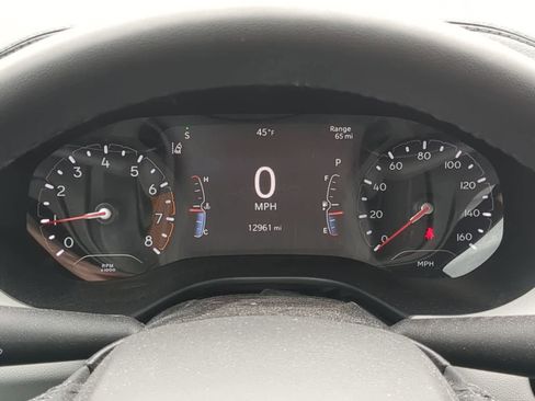 Used 2023 Jeep Compass Limited w/ Sun and Sound Group AWD/4WD image 30