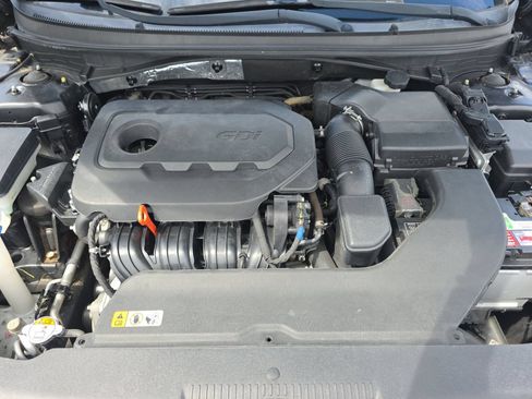 Used 2017 Hyundai Sonata SE FWD image 8