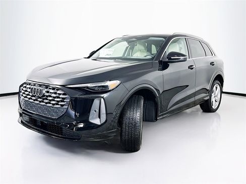 New 2025 Audi Q5 Premium Plus image 2