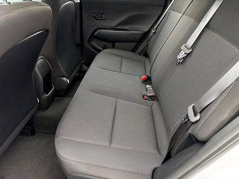 New 2026 Hyundai Kona SE image 7