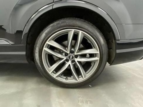 Used 2018 Audi Q7 3.0T Prestige w/ Prestige Package AWD/4WD image 19
