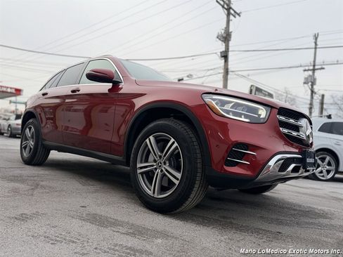 Used 2022 Mercedes-Benz GLC 300 4MATIC w/ Premium Package Lite image 12