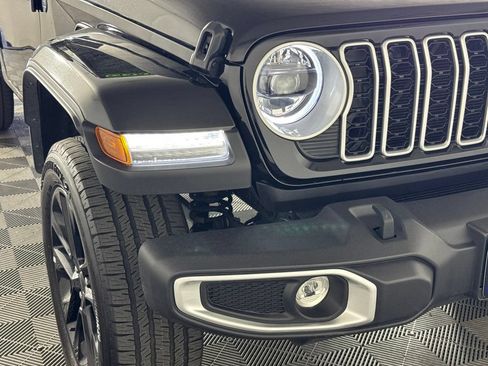 Certified 2025 Jeep Wrangler Unlimited Sahara w/ Safety Group AWD/4WD image 49