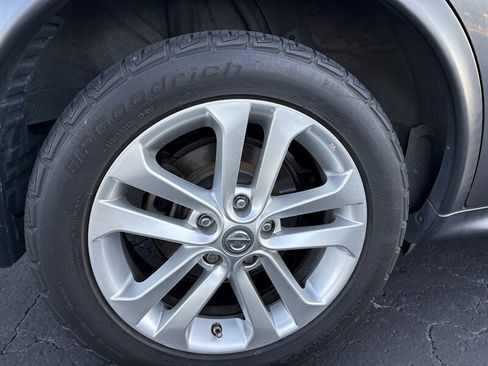 Used 2012 Nissan Juke SV w/ Interior Illumination Pkg image 21