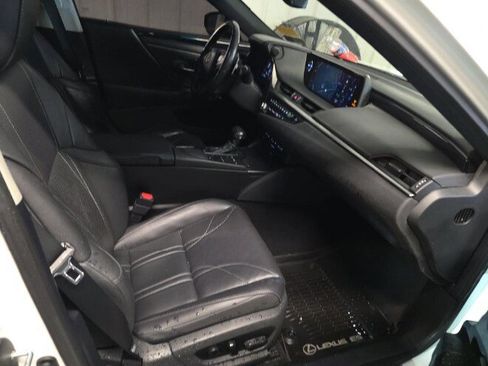 Used 2021 Lexus ES 250 w/ Accessory Package 2 image 9