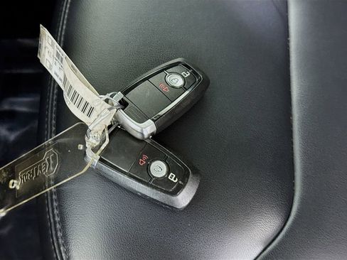 Used 2023 Ford Maverick Lariat w/ Equipment Group 500A Standard image 31