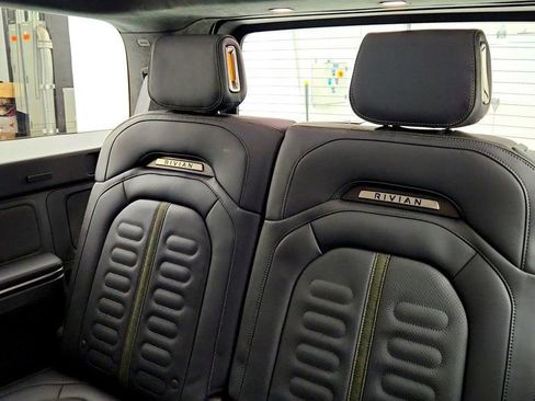 Used 2023 Rivian R1S Adventure image 27