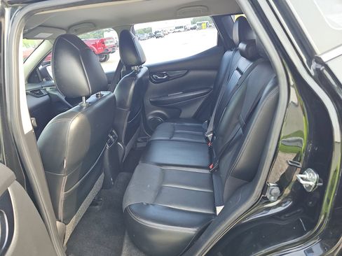 Used 2019 Nissan Rogue Sport SL FWD image 13