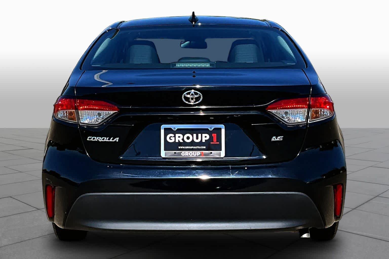 Used 2023 Toyota Corolla LE FWD image 4