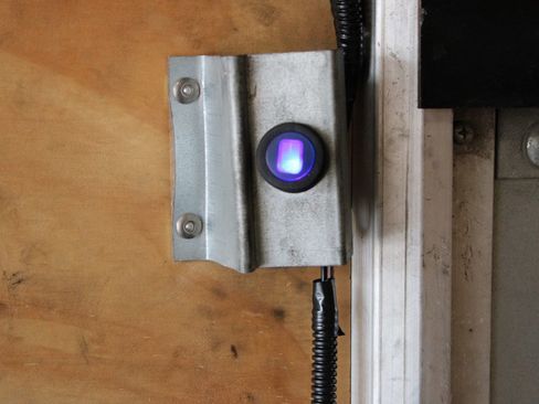 Used 2018 Isuzu NPR image 14