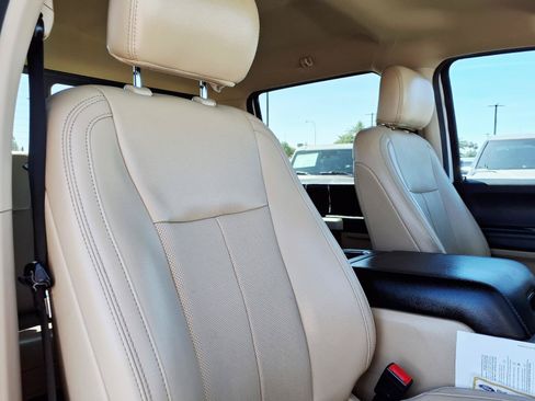 Used 2021 Ford F250 Lariat w/ Lariat Value Package AWD/4WD image 12