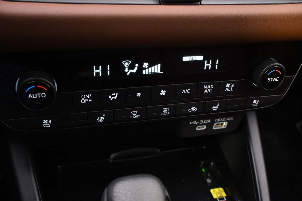 Used 2026 Subaru Outback Touring XT AWD/4WD image 32