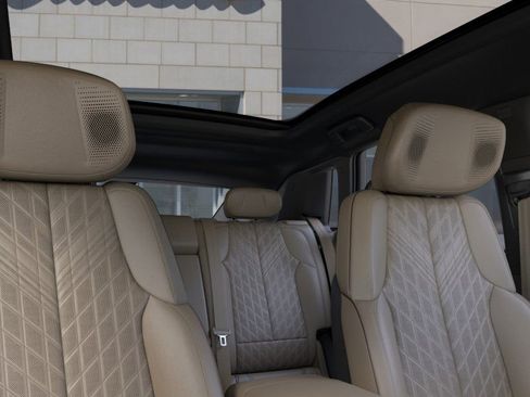 New 2025 Cadillac Lyriq Luxury w/ Nappa Leather Package RWD image 58