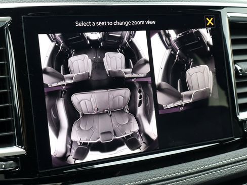 New 2026 Chrysler Pacifica Limited w/ Uconnect Theater Family Group image 36