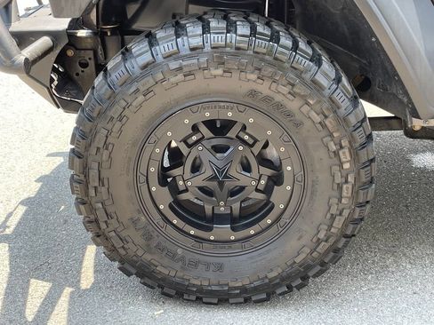 Used 2018 Jeep Wrangler Unlimited Sport S AWD/4WD image 30