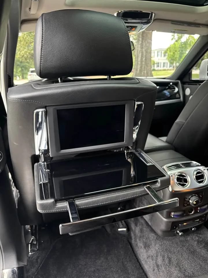 Used 2012 Rolls-Royce Ghost Extended Wheelbase RWD image 17