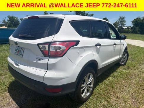 Used 2018 Ford Escape S FWD image 4