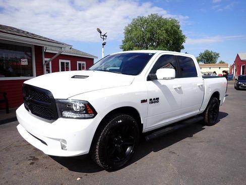Used 2017 RAM 1500 Sport w/ Convenience Group AWD/4WD image 3