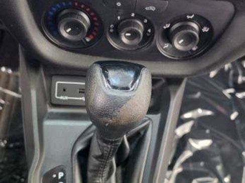 Used 2018 RAM ProMaster City Tradesman SLT FWD image 18