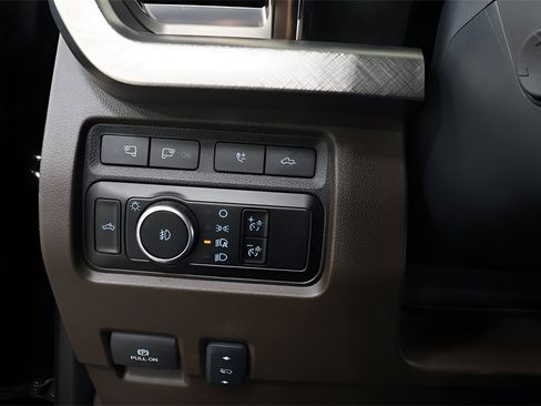 Used 2024 Ford F350 King Ranch image 18