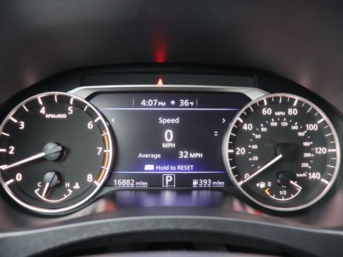 Used 2025 Nissan Altima 2.5 SV image 24