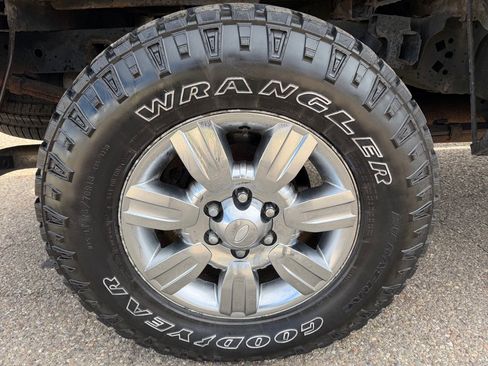 Used 2011 Ford F150 XLT w/ XTR Pkg image 16